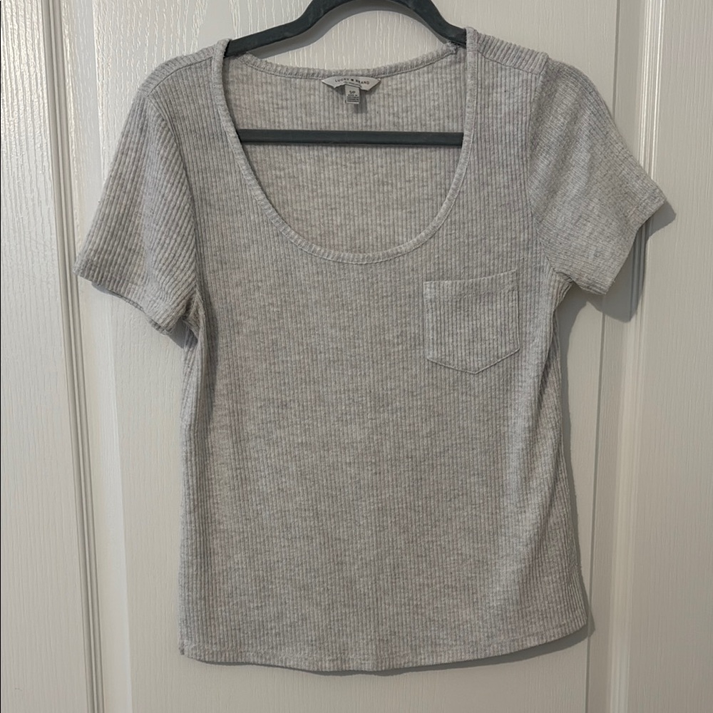 Lucky Brand Light Gray Ribbed Short Sleeve Top